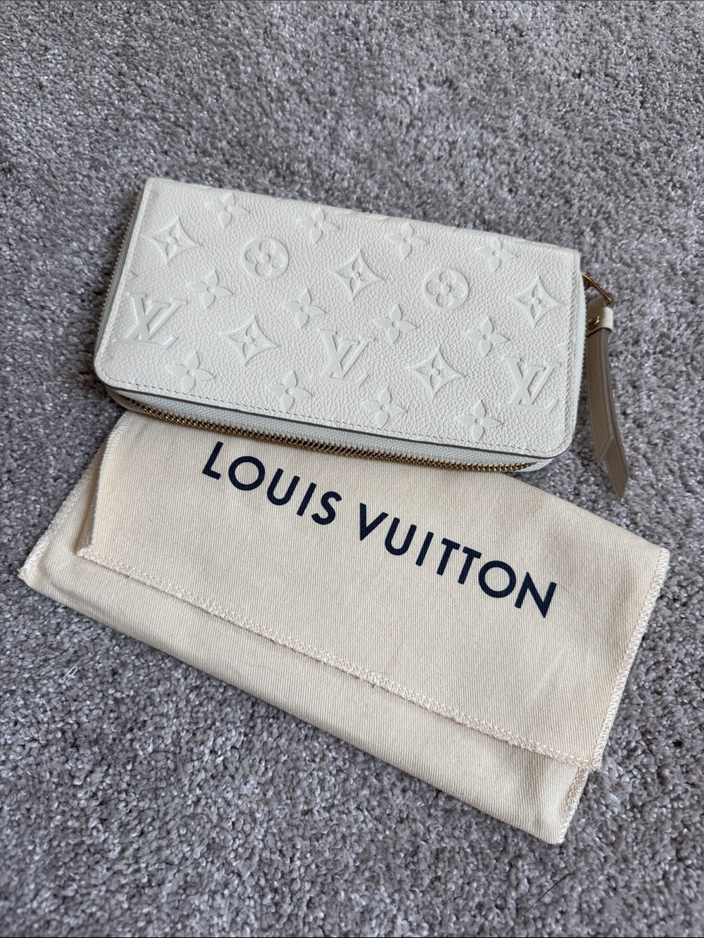 Rare Louis Vuitton Empreinte cream neige leather long wallet zippered